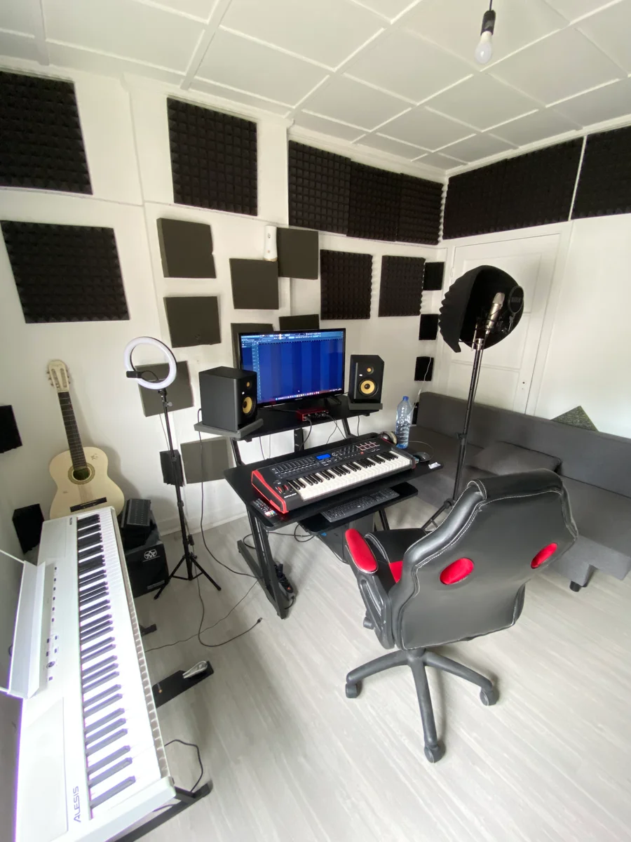 Studio Win Records - Image 1