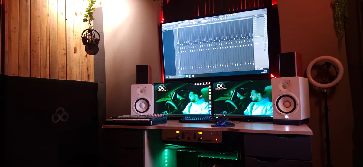 Studio CX cloud record's - Image 2